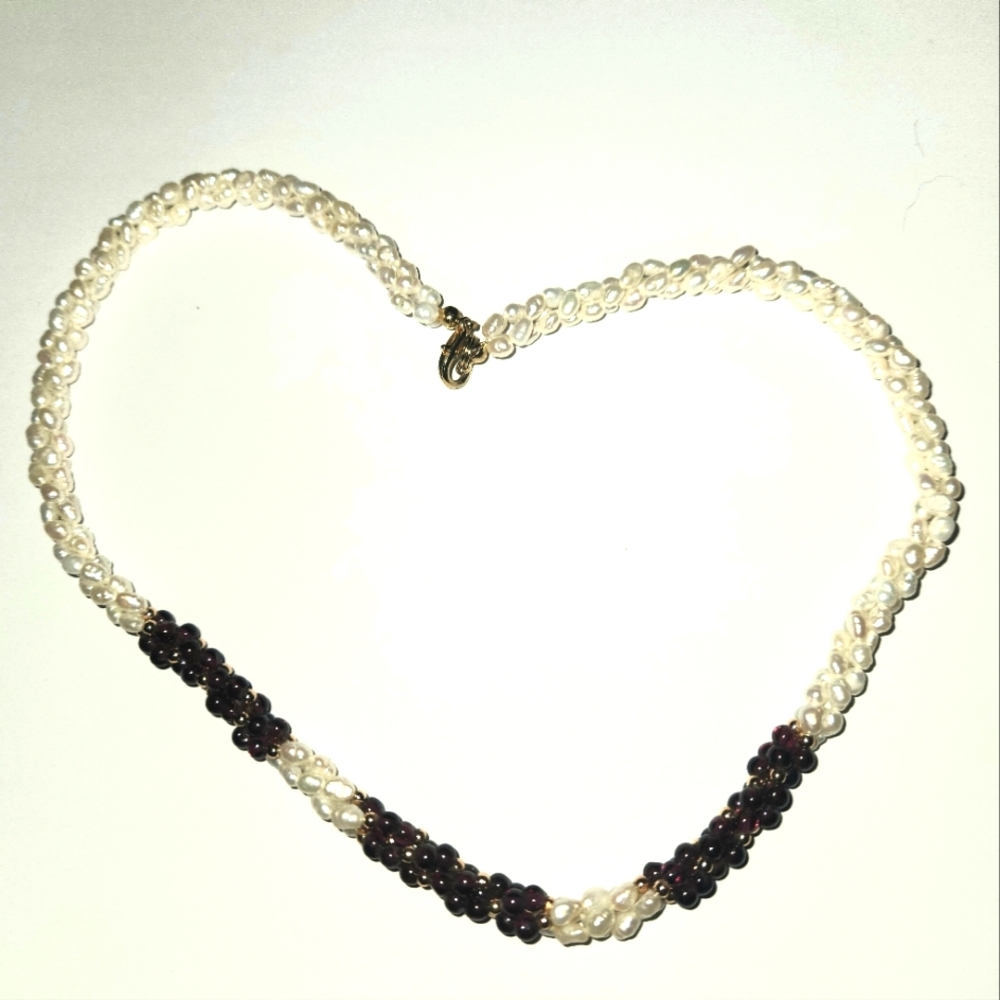 Vintage Garnet & Freshwater Pearl Necklace 3 Twisted Strands